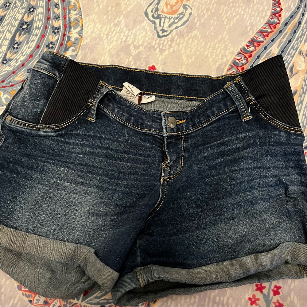 Liz Lange maternity shorts size small